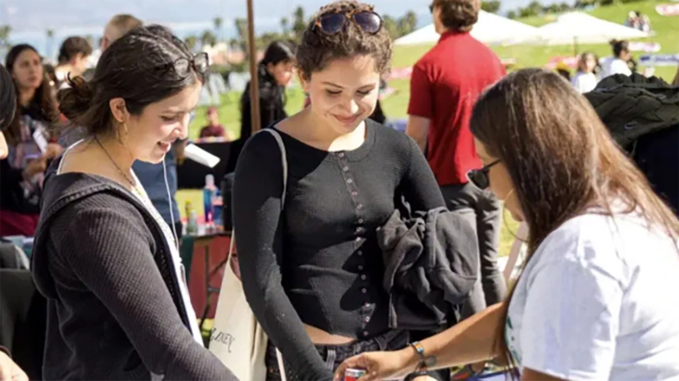 Students at the 2025 Transfer Fair